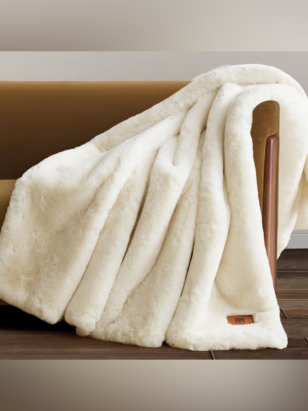 🎉LAST PIECE🎉FRYE Luxe Faux Fur Throw